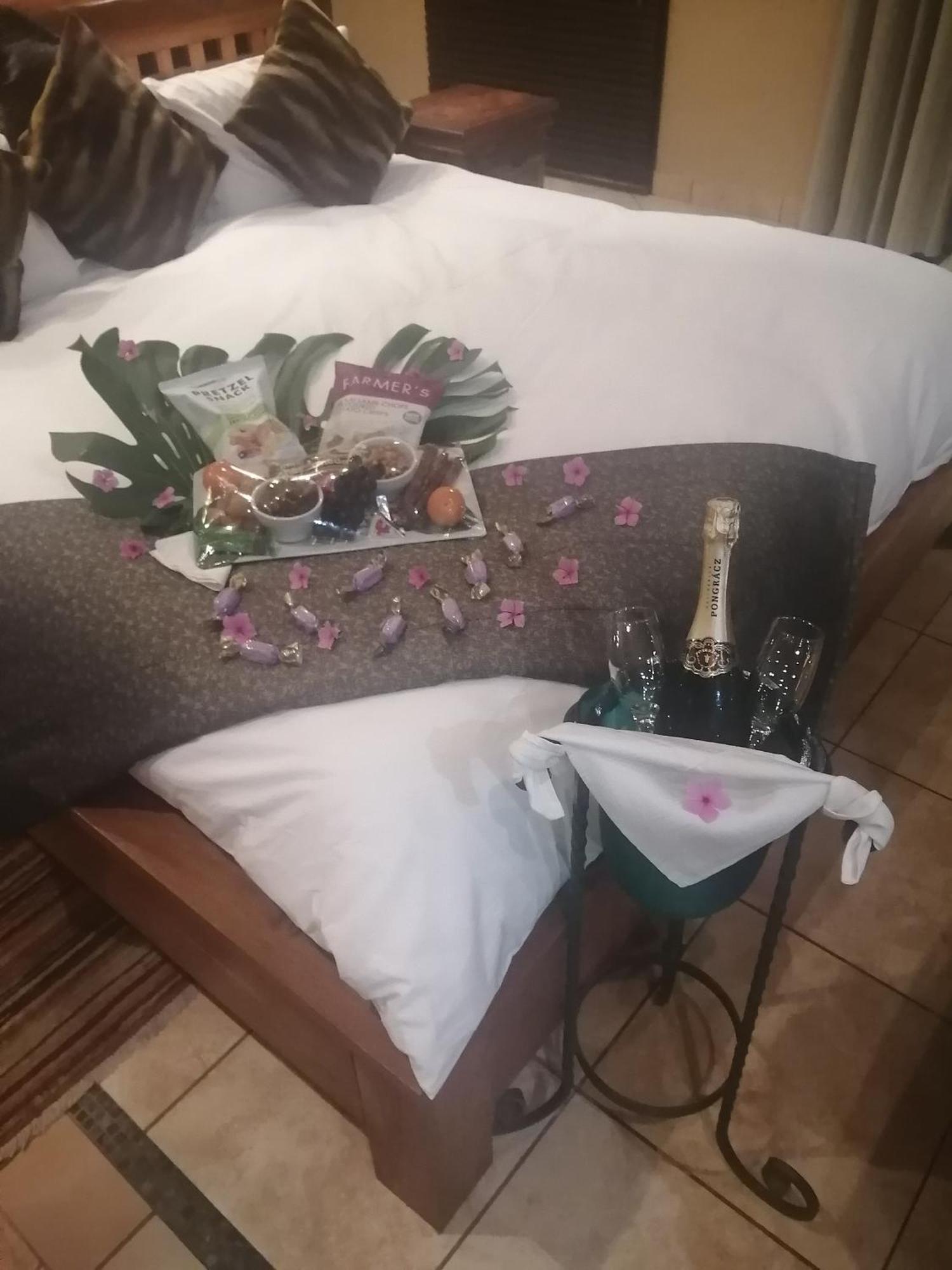 Ammazulu African Palace Kloof Luaran gambar
