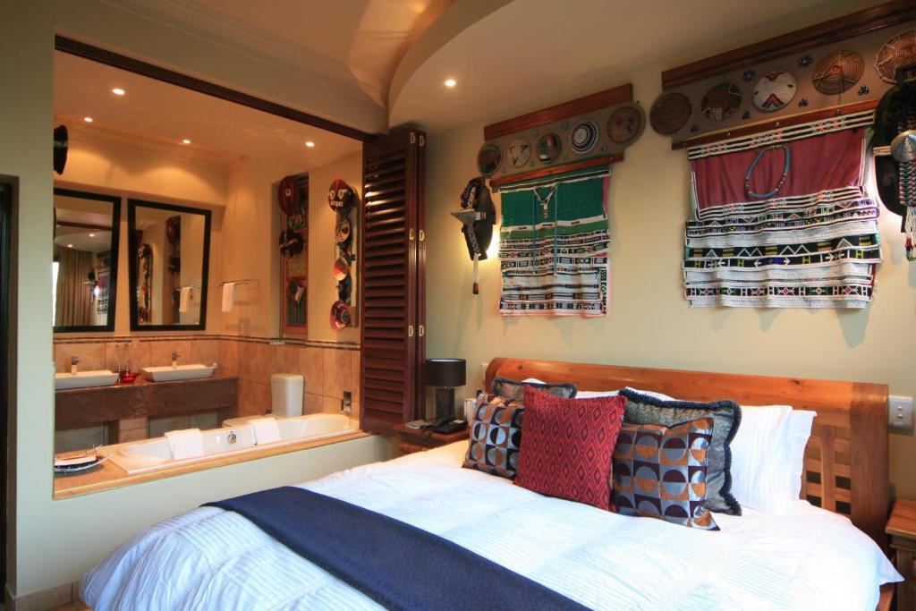 Ammazulu African Palace Kloof Bilik gambar